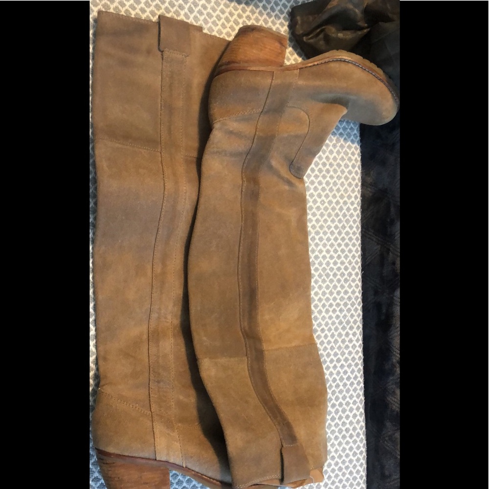 Long knee boots